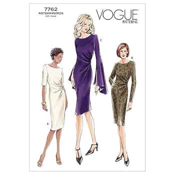 vogue レイニー 雨の日でもご機嫌に！ モデル モトーラ世理奈が、フォクシーの